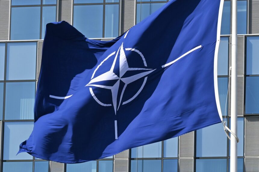 nato va spori stocurile din flancul estic si va desfasura sisteme robotizate de aparare 6974b23e3a665
