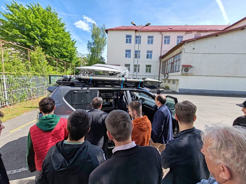 peste 300 de elevi si profesori evacuati dintr un liceu din baia mare din cauza mirosului de gaz 697863e26267d