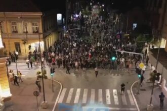 protestele studentilor se extind in serbia presiuni pentru alegeri anticipate 696c2a0a6ba7f