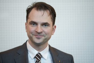 sebastian burduja lanseaza o petitie nationala pentru deblocarea hidrocentralelor neterminate invocand securitatea energetica a romaniei 696678452dd3f