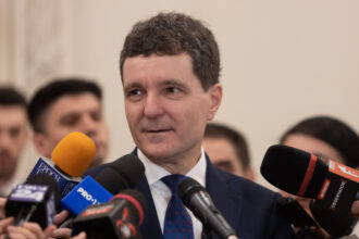 sondaj avangarde un procent ridicat de romani considera ca romania ar fi trebuit sa adere la consiliul pentru pace 697627281dfcb