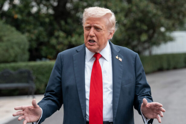 strada care trece prin fata proprietatii din florida a liderului sua a primit numele president donald j trump boulevard 696bb4e86bb2b