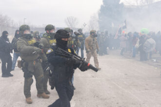 sua dovezile contrazic relatarile oficialilor responsabili cu imigratia in 6 confruntari violente 6979a62d059fa