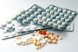 sua obliga intermediarii din piata medicamentelor sa dezvaluie cati bani castiga si de unde 697c4ba4de396