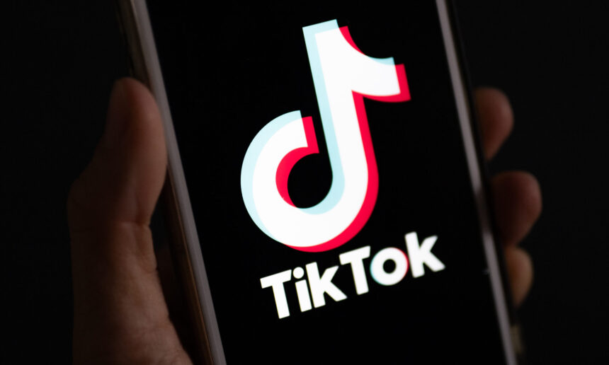 tiktok solutioneaza cazul privind dependenta de retelele sociale inainte de proces 697a1b959d31f
