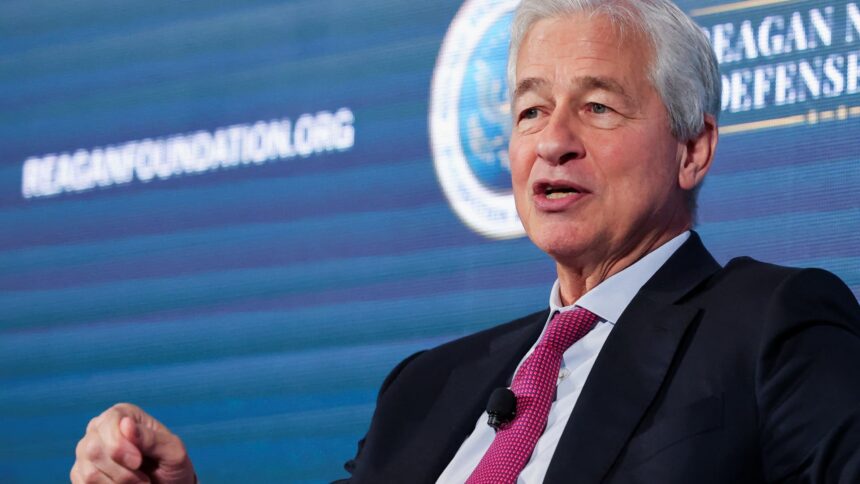 trump threatens to sue jpmorgan chase for debanking him 696bdcb380420