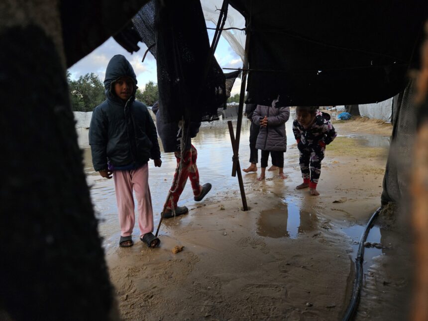 un bebelus a murit din cauza frigului in gaza 696fb35b34e44