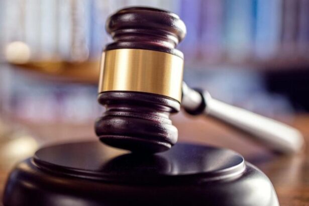 un cetatean american a fost condamnat la cinci ani de inchisoare in rusia pentru ca avea o pusca la bordul iahtului 696f484984661