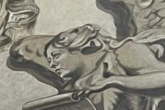 un inger care seamana izbitor cu giorgia meloni restaurat intr o biserica din roma starneste discutii aprinse in italia meloni se autoironizeaza pe social media 697e31b99053c