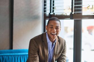 un jurnalist american a fost retinut dupa un protest anti ice la o biserica din minnesota 697cbd00f30a8