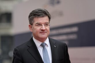 un oficial guvernamental slovac si a dat demisia dupa aparitia numelui sau in documentele epstein 697e5610bc21e