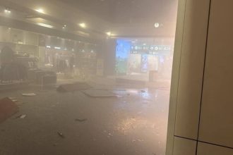 aeroportul din dubai cel mai mare aeroport din lume a fost lovit de o drona iraniana evacuarile sunt in curs exista raniti 69a361c33e509