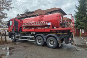 alarma in cluj o cisterna care transporta poliol a luat foc traficul pe dn1 este restrictionat 6989e589ce8c4