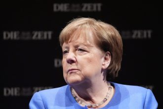 angela merkel respinge zvonurile privind o candidatura a sa la presedintia germaniei 698e18c738787