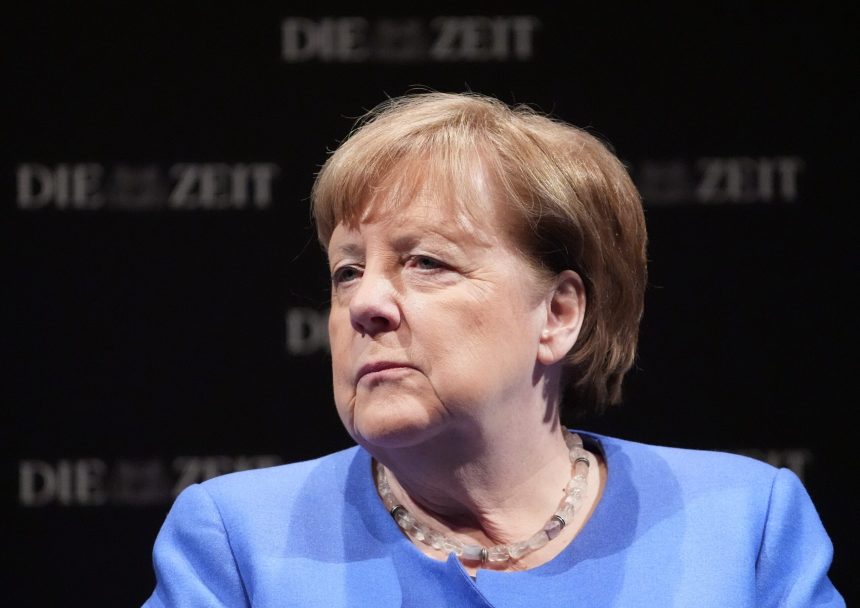 angela merkel respinge zvonurile privind o candidatura a sa la presedintia germaniei 698e18c738787