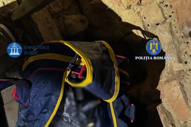 arme din turcia aduse si vandute ilegal in dambovita un barbat a fost retinut 698b105023f43