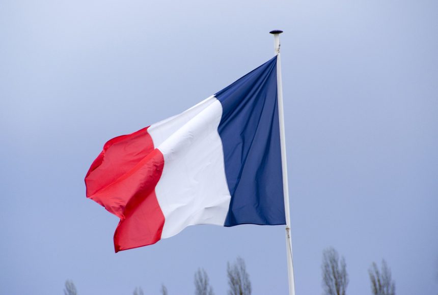 atac terorist dejucat in franta doi tineri care planificau un atentat asupra unui centru comercial au fost arestati 6998c8e175a08