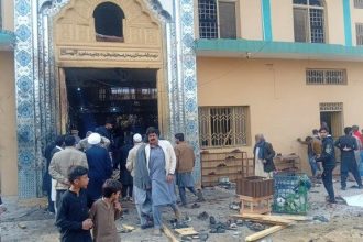 atentat cu bomba la o moschee din capitala pakistanului cel putin 31 de morti 169 de persoane ranite 6985d55e0b0b8