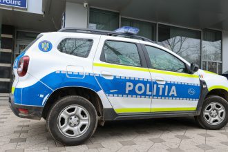 autobuz transformat in bar in centrul capitalei politistii au dat amenzi si au retinut certificatul de inmatriculare 699ac86fa2331