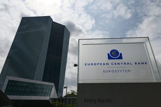 banca centrala europeana sanctioneaza divizia europeana a jpmorgan cu 122 milioane de euro pentru raportari gresite 69982c1950cc6