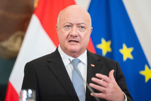 cancelarul austriei spune ca ue trebuie sa reduca urgent preturile la energie niciun alt factor nu sufoca atat de mult industria europeana 698b7497e4b1e