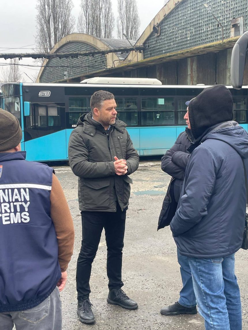 ciucu vizita neanuntata la o autobaza stb conditiile sunt execrabile 698c9fe165eff