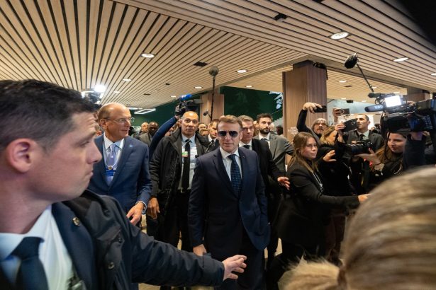 daca nu facem nimic europa va fi stersa de pe pamant in cinci ani macron cere tarilor ue sa reia dialogul cu rusia si lanseaza un avertisment 698b158427454