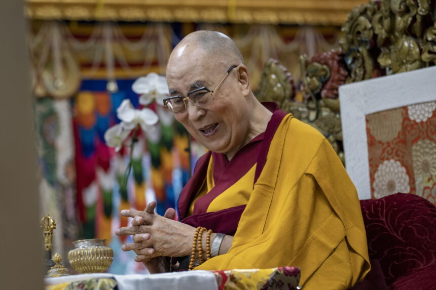 dalai lama a fost premiat cu un grammy pentru cartea sa audio 69806667b8bbc
