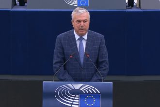 dan nica discurs in parlamentul european doua milioane de romani nu si pot incalzi locuintele 699d88c8808e6