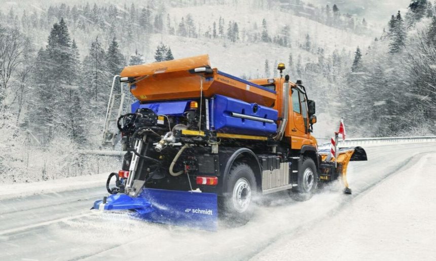 dotari sf pe drumurile dintr un judet senzori pentru monitorizarea vremii si a traficului si un utilaj pentru intretinere deszapezire curatenie 69a016bdec127