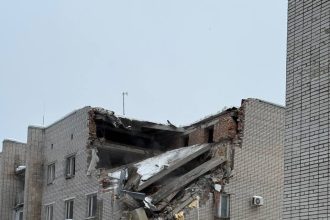 doua persoane au murit intr o explozie la o baza militara din regiunea leningrad din rusia 69947a2999070