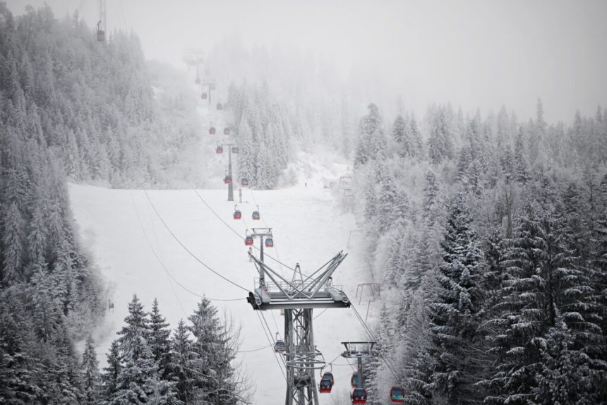dsu risc mare de avalansa in muntii fagaras si muntii bucegi ce trebuie sa stie cetatenii 699480c8b9a17