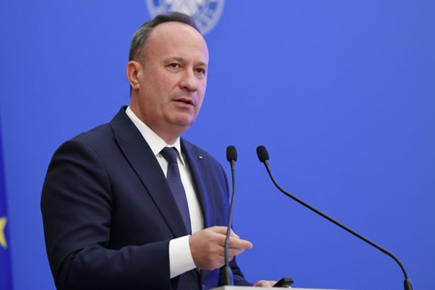 edited adrian caciu psd critica transparenta datelor economice in sfarsit prezinta datele reale despre datoria publica 699424539e51e