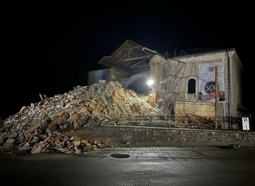 edited ancheta pe santierul unde s a prabusit turnul bisericii reformate din orasul cehu silvaniei o politista a fost ranita 6982e71434943