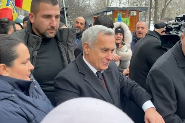 edited calin georgescu autografe la controlul judiciar avocat maine ar trebui ridicat controlul judiciar 699435bae7d22