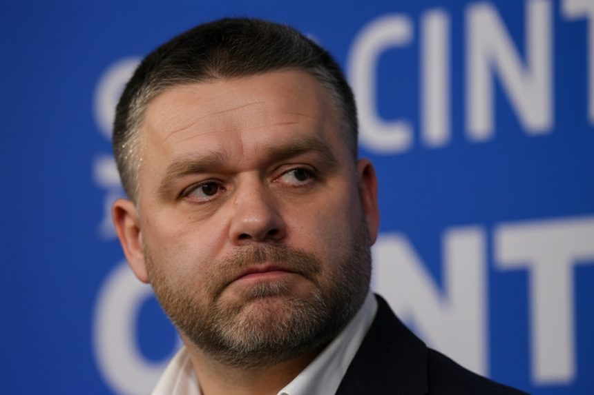 edited ciprian ciucu despre situatia stb avem 250 de economisti si 200 de directori si sefi vor urma noi intalniri cu conducerea stb cu sindicatele 69939402a0c06