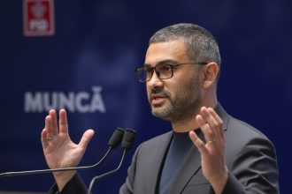 edited florin manole asigura ca isi da demisia daca legea salarizarii nu intra in consultari pana in aprilie 69936d7f06af1