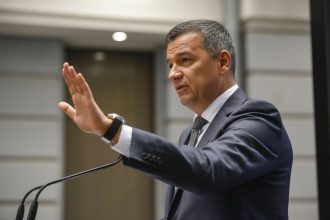edited grindeanu daca ar ajunge premier as pune in aplicare decizia cedo privind recunoasterea cuplurilor de acelasi sex 69a04466ef6b4