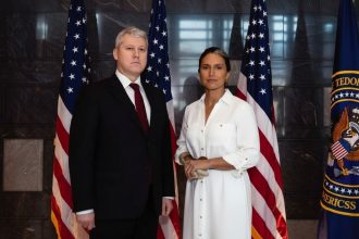 edited intalnire in premiera intre catalin predoiu si tulsi gabbard directoarea comunitatii nationale de informatii din statele unite 6999b2db3ce42