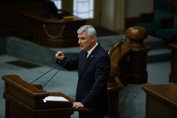 edited liderul senatorilor psd tavalugul taierilor binomului bolojan usr a fost oprit 69935267ef4ae