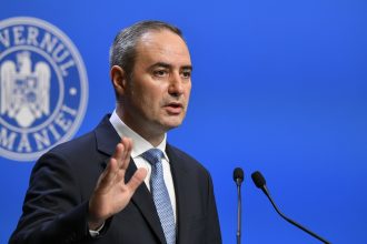 edited ministrul finantelor dupa decizia fitch privind ratingul romaniei prioritatea ramane continuarea disciplinei bugetare si relansarea economiei pe baze sustenabile 69900342cfd0a