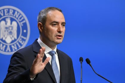 edited ministrul finantelor dupa decizia fitch privind ratingul romaniei prioritatea ramane continuarea disciplinei bugetare si relansarea economiei pe baze sustenabile 69900342cfd0a