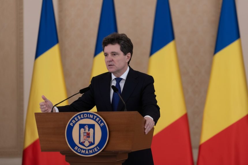 edited nicusor dan nu e ceva ce descoperim acum economia romaniei incetineste de patru ani in ciuda unor deficite imense 698f6191331a3