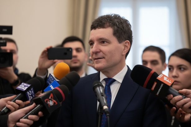 edited nicusor dan reactie dupa ce trump l a numit premier nu e timpul trecut 69975c084c88e