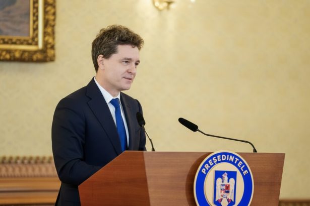 edited presedintele nicusor dan pregateste numirea sefilor de servicii de informatii cand va fi gata raportul pe anularea alegerilor prezidentiale 698d99886c604