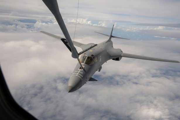 edited promisiunea incredibila a unui candidat la presedintie el va cere sua si israel sa i bombardeze tara 698cc8f8929bb