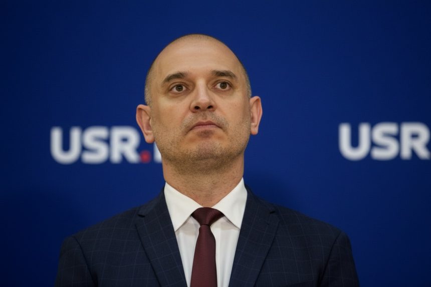 edited radu mihaiu catre bogdan ivan nu e o rusine sa cereti ajutor 69932ceabc4e4