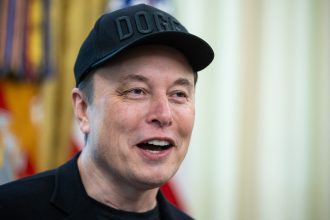 elon musk il numeste pe premierul spaniol tiran pentru interzicerea accesului persoanelor sub 16 ani pe retelele de socializare 6982dbd199095