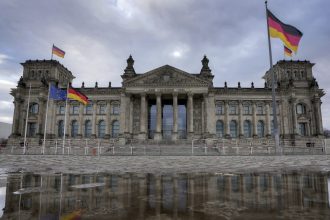 expozitie despre razboiul din ucraina deschisa la muzeul buncarului nazist din berlin 699d63c82d633