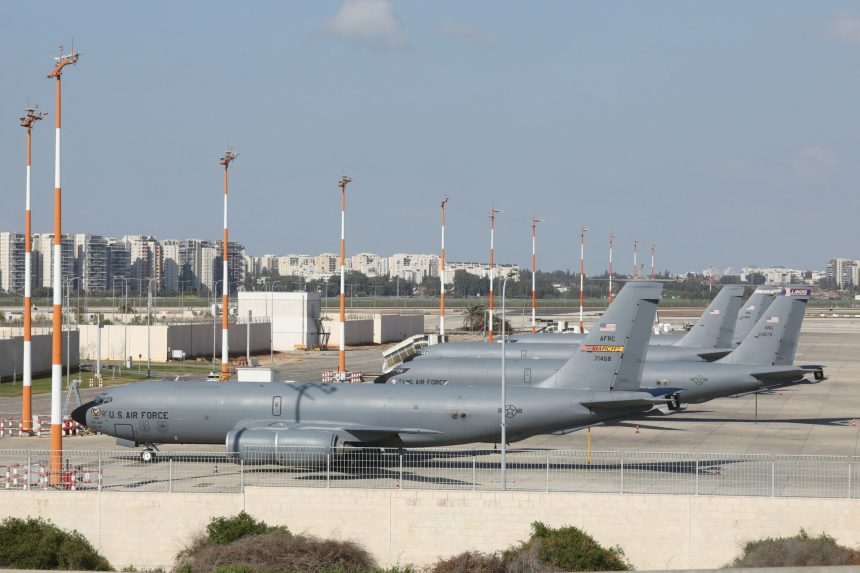 f 22 portavioane si sute de rachete tomahawk sua pregatite de atac asupra iranului 69a1d476bbb11